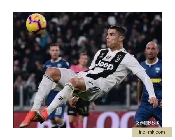 C罗国家队上演惊艳倒钩破门 助力葡萄牙再创辉煌时刻